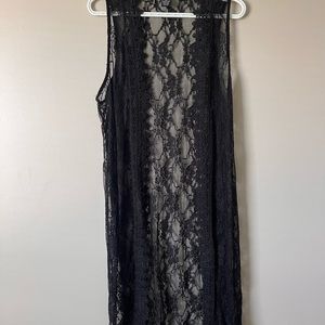 Lace sleeveless cardigan